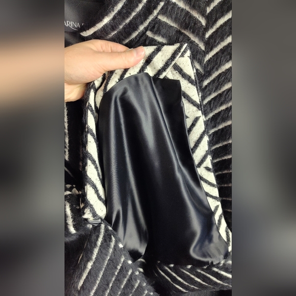 NEW Marina Rinaldi fuzzy coat textured print wool blend cape black alpaca - Picture 10 of 15